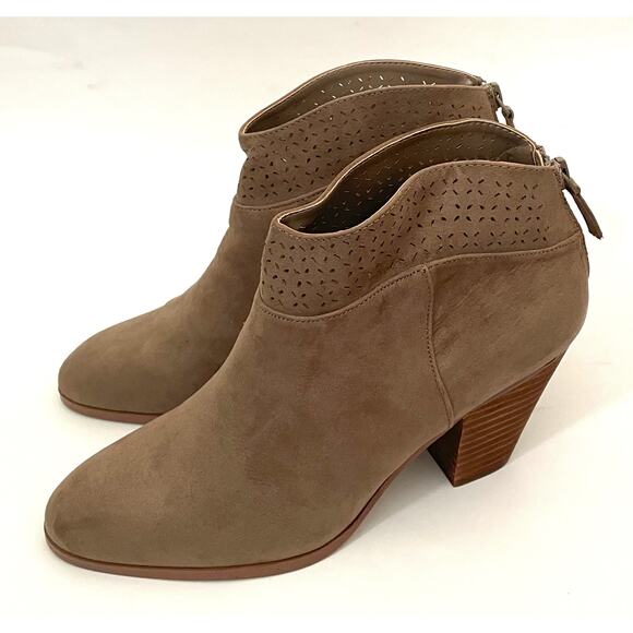 Violet & Red Jackson Heeled Boots Bootie Tan Size 8.5 NEW - Picture 1 of 9